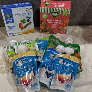 Gerber Purée Pouches with Blue and Yellow Design